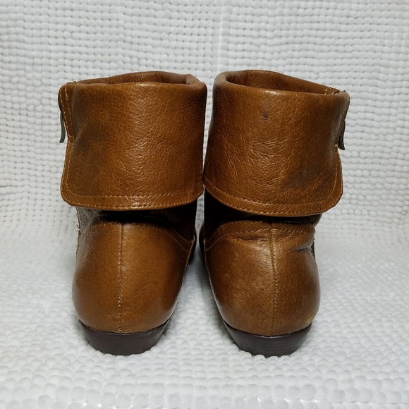 SOLD!! Chinese Laundry Ankle Boots - Picture 3 of 8